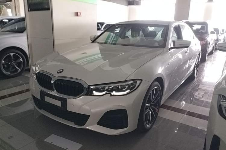 Used BMW 3 Series 2022 Restyled 320Li M Sport Package Guazi used car, China used car export, Used car for sale, Used  cars, Cheapest cars for sale