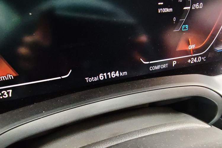 Used BMW 3 Series 2022 325i M Sport Package Odometer Close Up