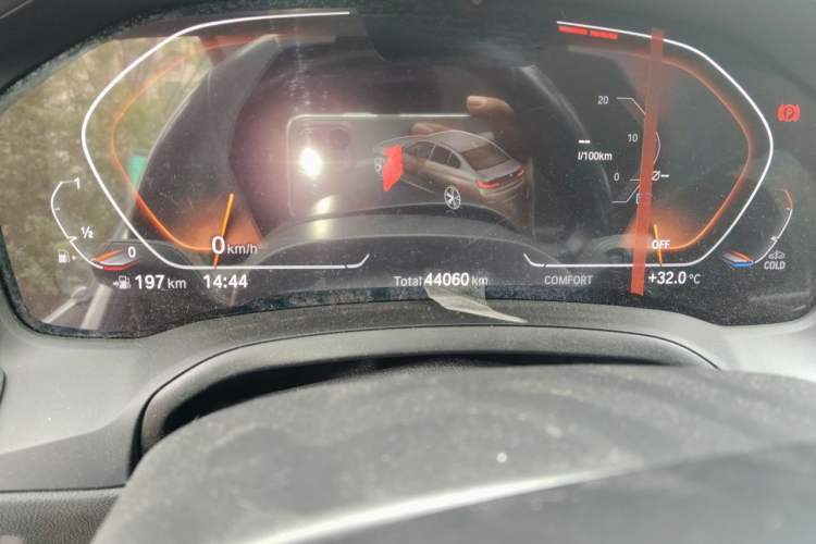 Used BMW 3 Series 2022 320Li M Sport Package Odometer Close Up