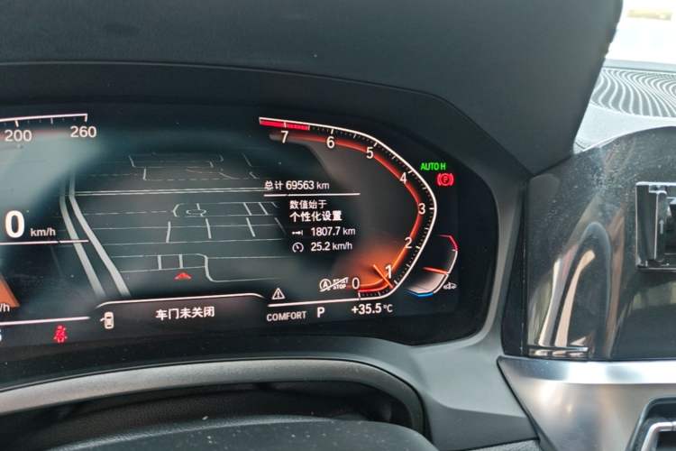 Used BMW 3 Series 2022 325Li M Sport Package Odometer Close Up