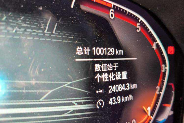 Used BMW 3 Series 2022 320Li M Sport Package Odometer Close Up