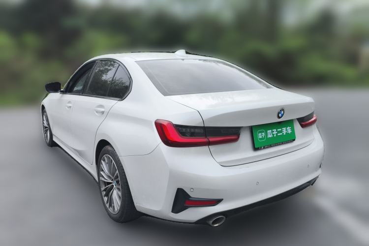 Used BMW 3 Series 2022 320i Sport Package Rear Left 45 Deg