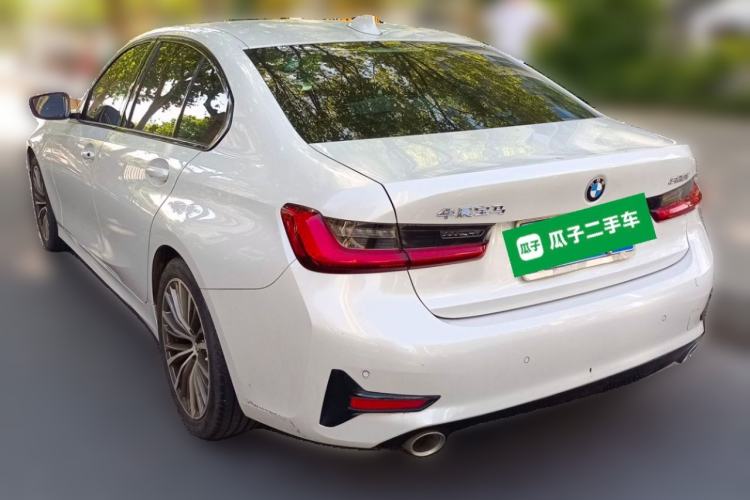 Used BMW 3 Series 2022 320i Sport Package Rear Left 45 Deg