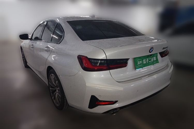 Used BMW 3 Series 2022 320i Sport Package Rear Left 45 Deg