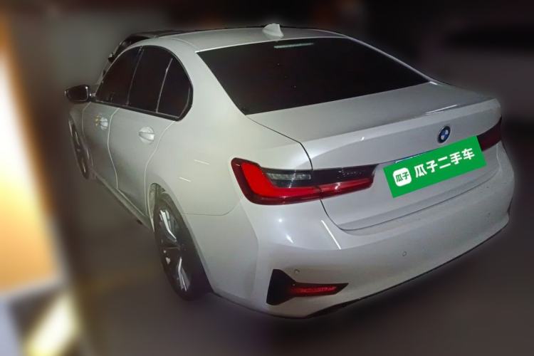 Used BMW 3 Series 2022 320i Sport Package Rear Left 45 Deg