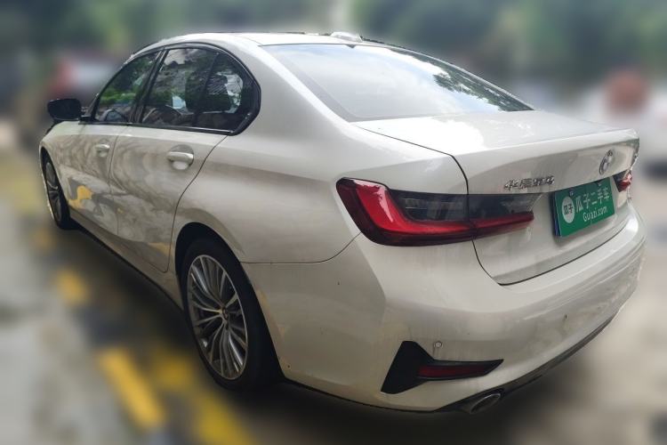 Used BMW 3 Series 2022 320i Sport Package Rear Left 45 Deg