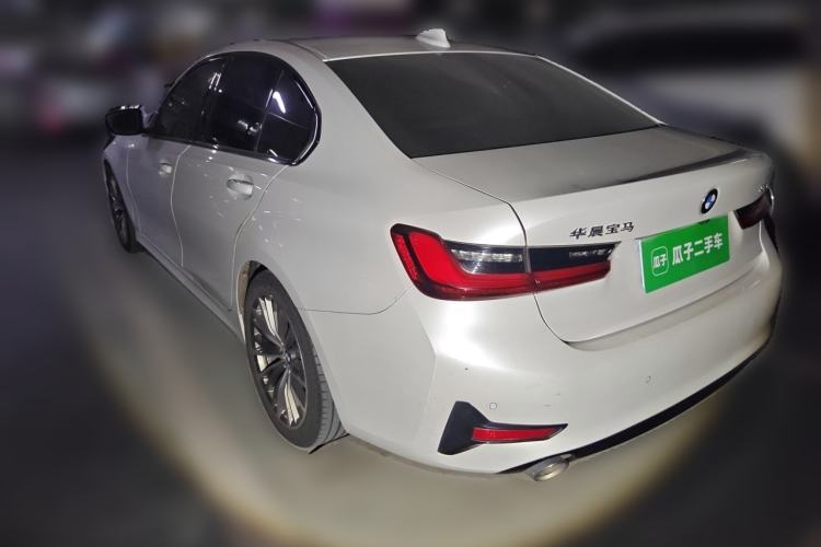 Used BMW 3 Series 2022 320i Sport Package Rear Left 45 Deg