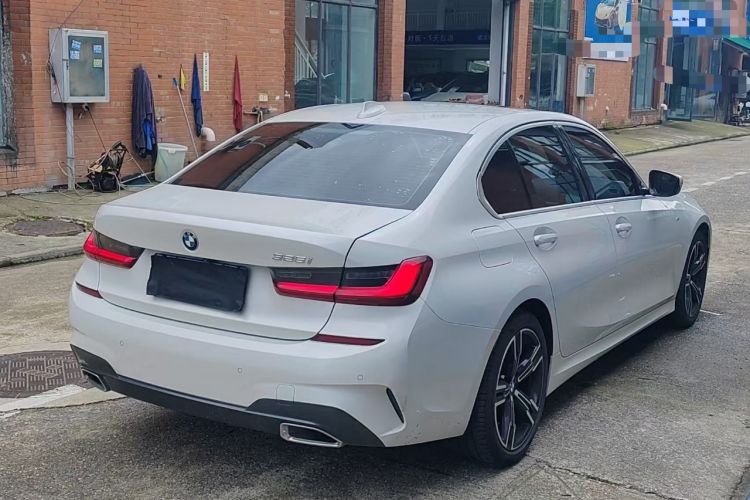Used BMW 3 Series 2022 325i M Sport Package Rear Right 45 Deg