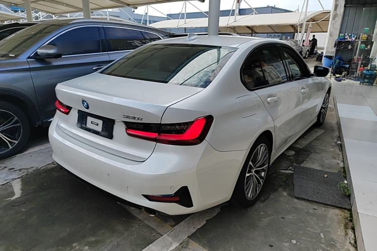 Used BMW 3 Series 2022 Updated 320i Sport Package Rear Right 45 Deg