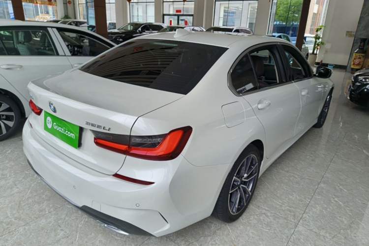 Used BMW 3 Series 2022 325Li M Sport Package Rear Right 45 Deg