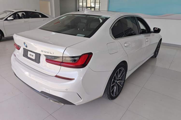 Used BMW 3 Series 2022 Restyled 320Li M Sport Package Rear Right 45 Deg