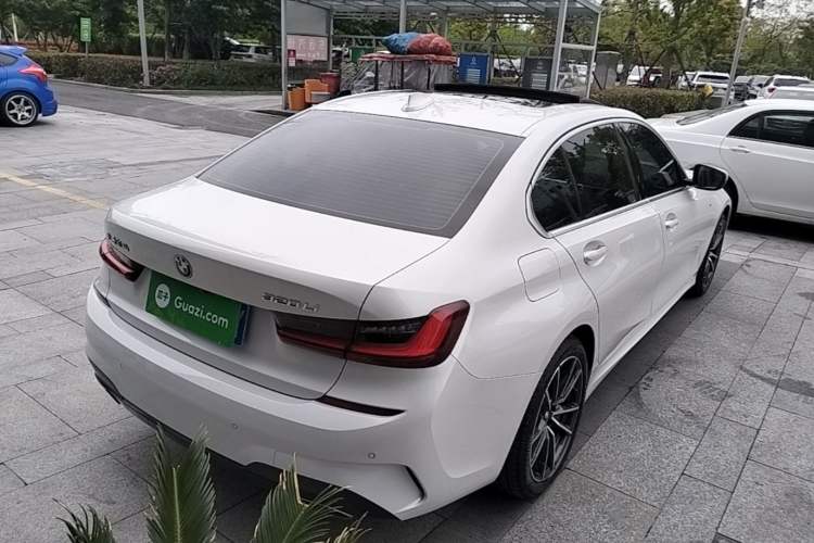 Used BMW 3 Series 2022 320Li M Sport Package Rear Right 45 Deg