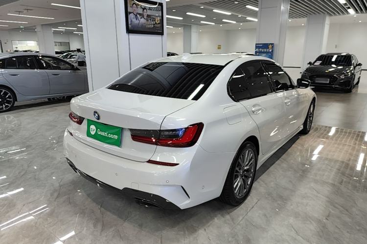 Used BMW 3 Series 2022 325i M Sport Night Edition Package Rear Right 45 Deg