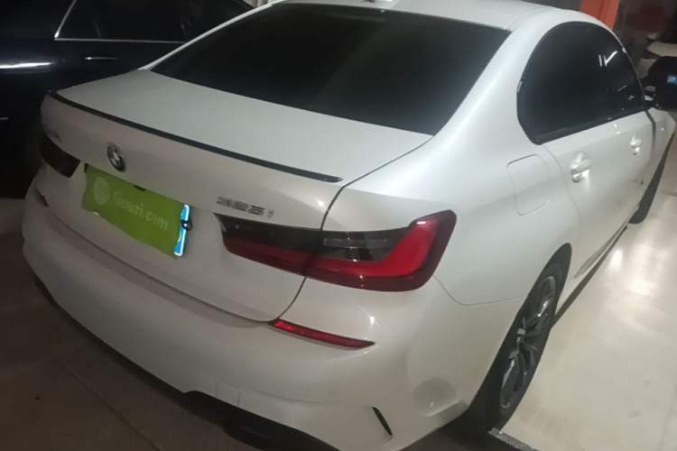 Used BMW 3 Series 2022 325i M Sport Night Edition Package Rear Right 45 Deg