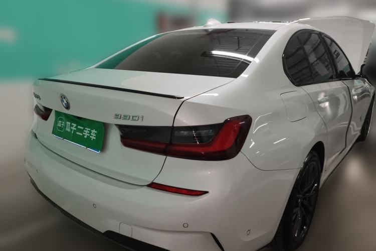 Used BMW 3 Series 2022 330i M Sport Night Edition Rear Right 45 Deg