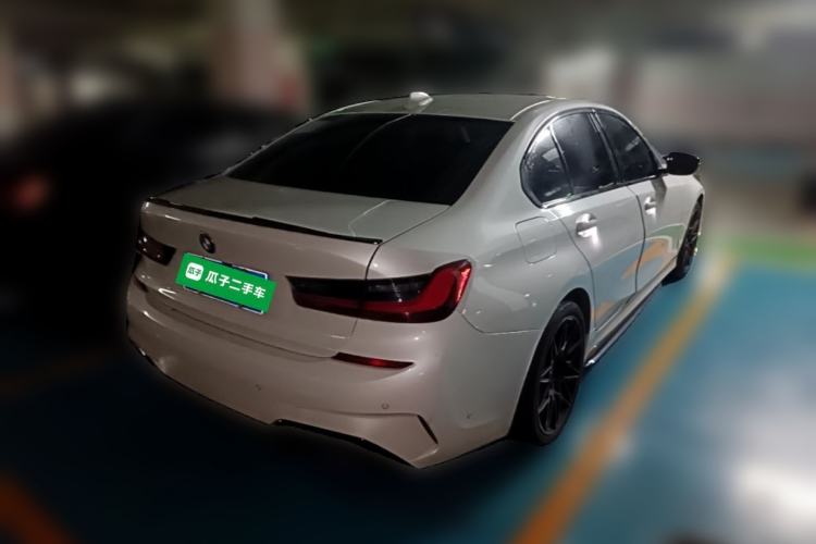 Used BMW 3 Series 2022 320i Sport Package Rear Right 45 Deg