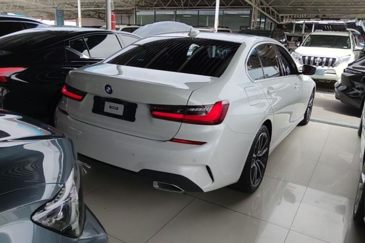 Used BMW 3 Series 2022 320Li M Sport Package Rear Right 45 Deg