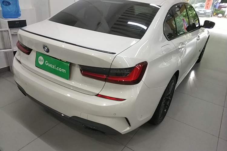 Used BMW 3 Series 2022 Restyled 325Li M Sport Night Edition Package Rear Right 45 Deg