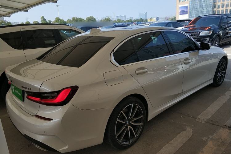 Used BMW 3 Series 2022 320Li M Sport Package Rear Right 45 Deg