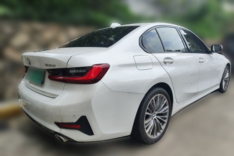 Used BMW 3 Series 2022 320i Sport Package Rear Right 45 Deg