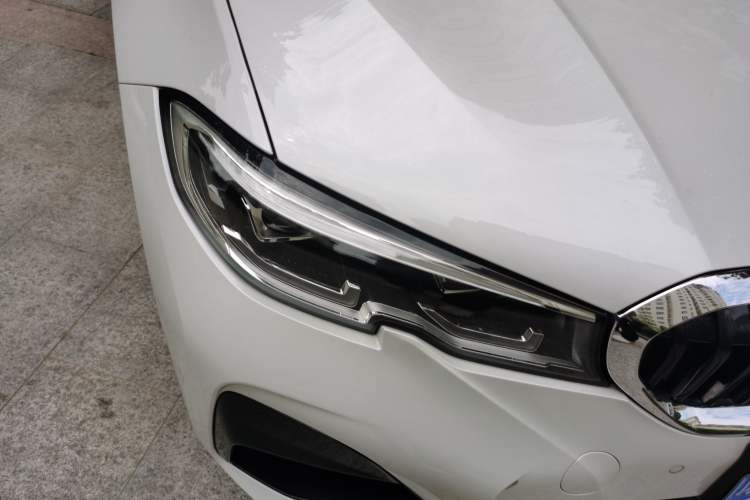 Used BMW 3 Series 2022 325i M Sport Package Right Front Headlight