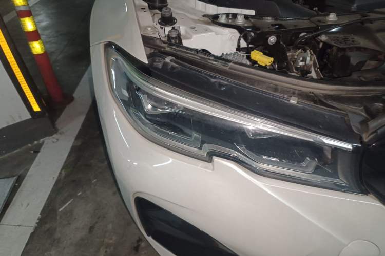 Used BMW 3 Series 2022 325Li M Sport Package Right Front Headlight