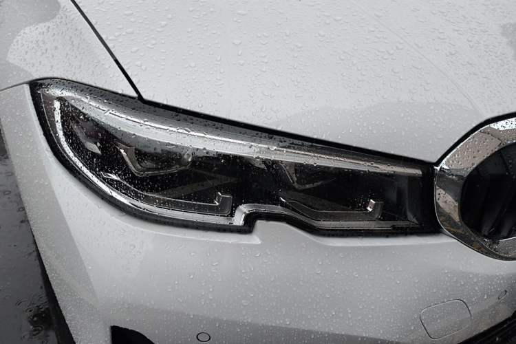 Used BMW 3 Series 2022 Updated 320i Sport Package Right Front Headlight