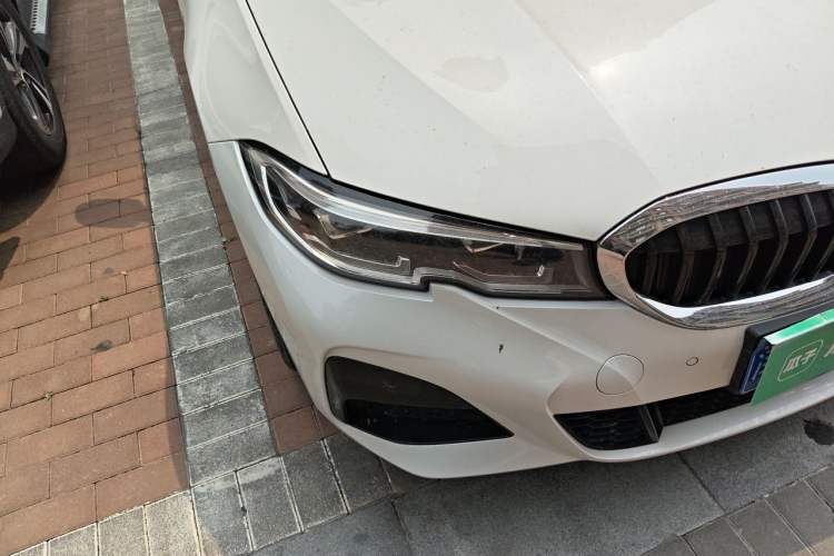Used BMW 3 Series 2022 325Li M Sport Package Right Front Headlight