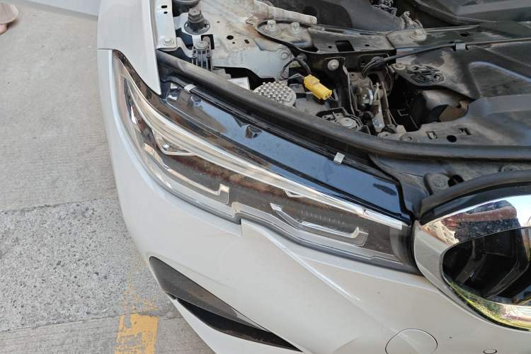 Used BMW 3 Series 2022 320Li M Sport Package Right Front Headlight