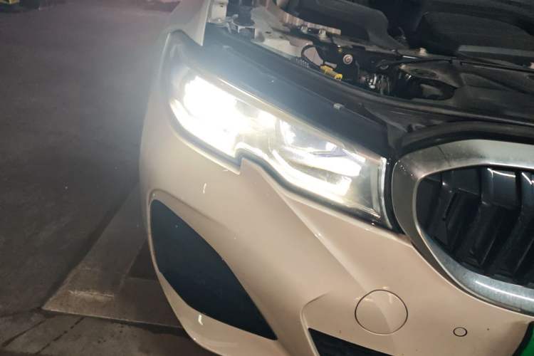 Used BMW 3 Series 2022 325Li M Sport Package Right Front Headlight