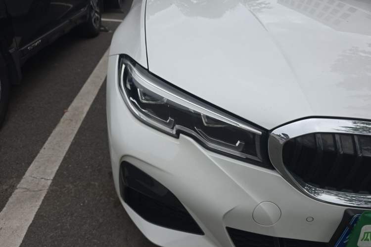 Used BMW 3 Series 2022 325Li M Sport Package Right Front Headlight
