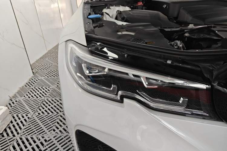 Used BMW 3 Series 2022 325Li M Sport Night Edition Package Right Front Headlight