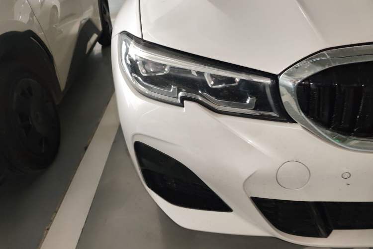 Used BMW 3 Series 2022 Restyled 320Li M Sport Package Right Front Headlight