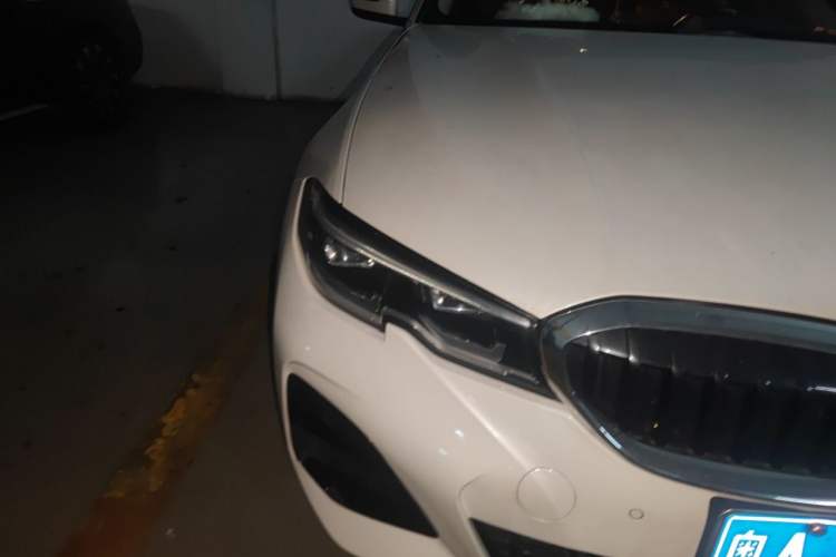 Used BMW 3 Series 2022 325Li M Sport Package Right Front Headlight
