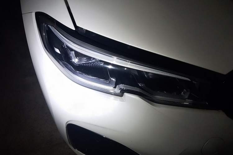 Used BMW 3 Series 2022 325Li M Sport Night Edition Package Right Front Headlight