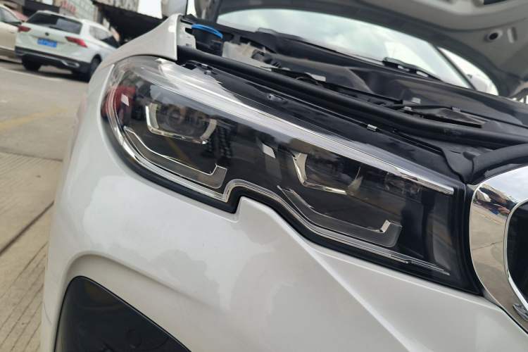 Used BMW 3 Series 2022 325Li M Sport Package Right Front Headlight