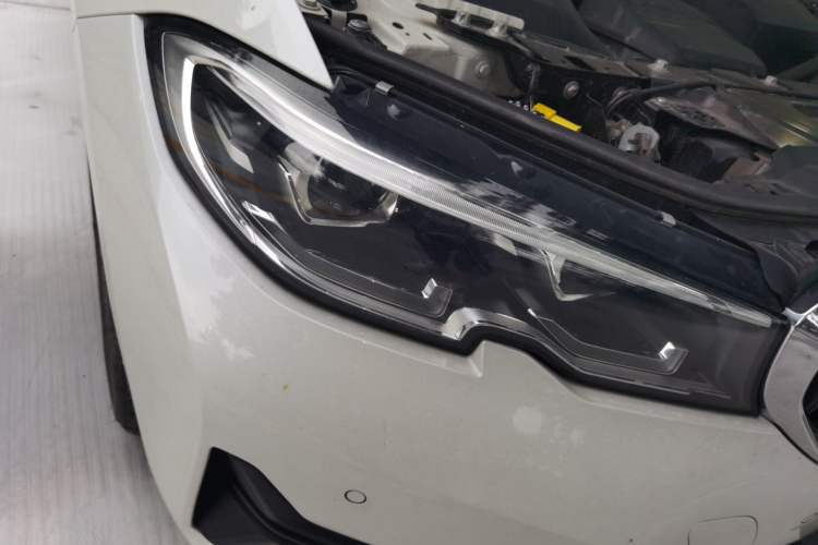 Used BMW 3 Series 2022 Updated 320i Sport Package Right Front Headlight