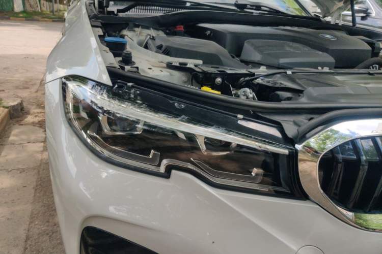 Used BMW 3 Series 2022 325Li M Sport Package Right Front Headlight