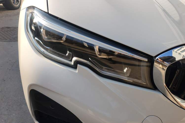 Used BMW 3 Series 2022 Updated 325Li M Sport Package Right Front Headlight