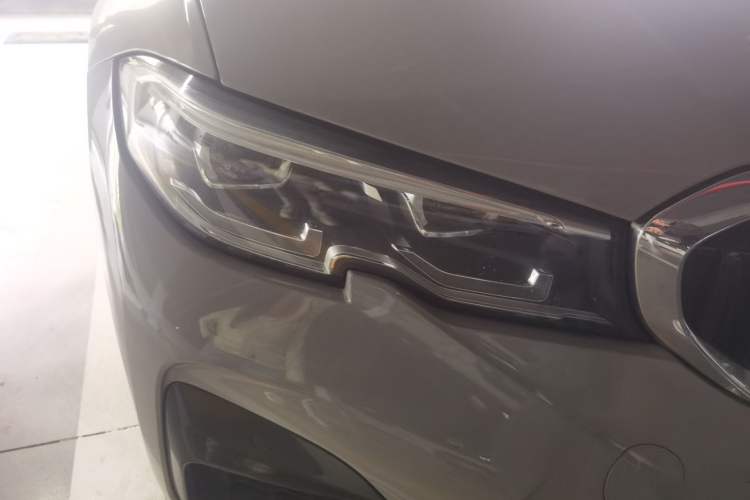 Used BMW 3 Series 2022 325Li M Sport Package Right Front Headlight