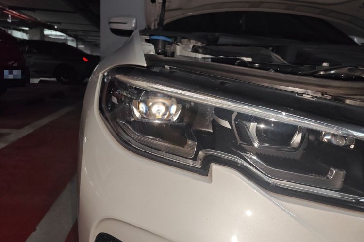 Used BMW 3 Series 2022 Updated 325Li M Sport Package Right Front Headlight