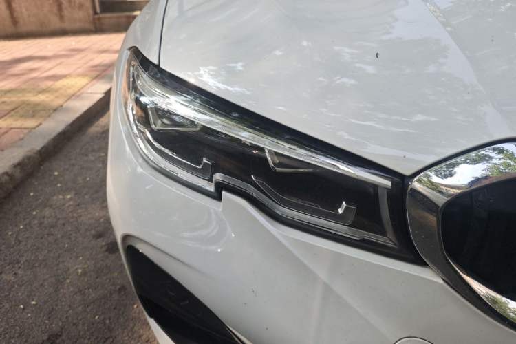 Used BMW 3 Series 2022 325Li M Sport Package Right Front Headlight