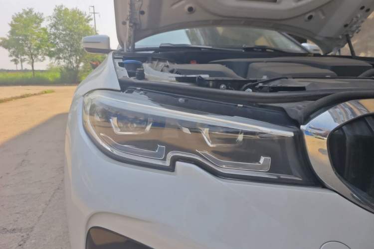 Used BMW 3 Series 2022 325i M Sport Package Right Front Headlight