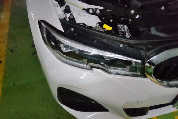 Used BMW 3 Series 2022 325Li M Sport Package Right Front Headlight