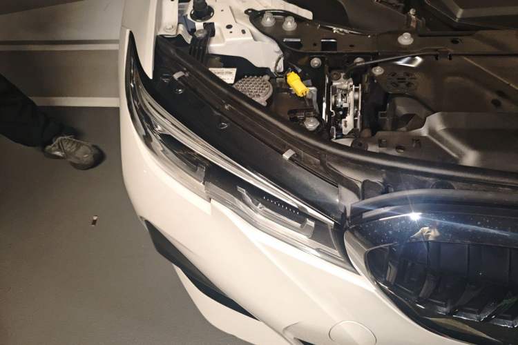 Used BMW 3 Series 2022 325i M Sport Package Right Front Headlight