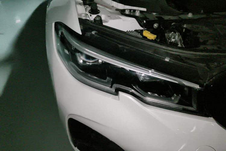 Used BMW 3 Series 2022 325i M Sport Package Right Front Headlight