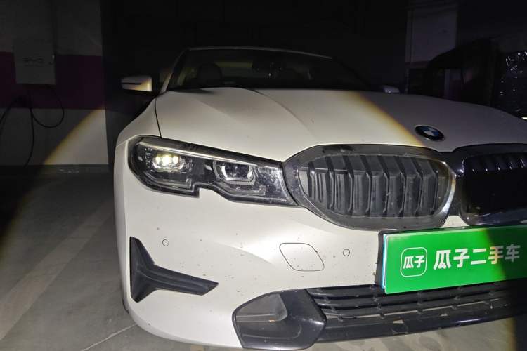 Used BMW 3 Series 2022 320i Sport Package Right Front Headlight