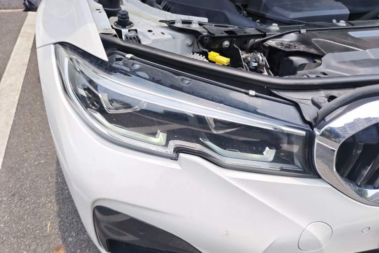 Used BMW 3 Series 2022 325Li M Sport Package Right Front Headlight