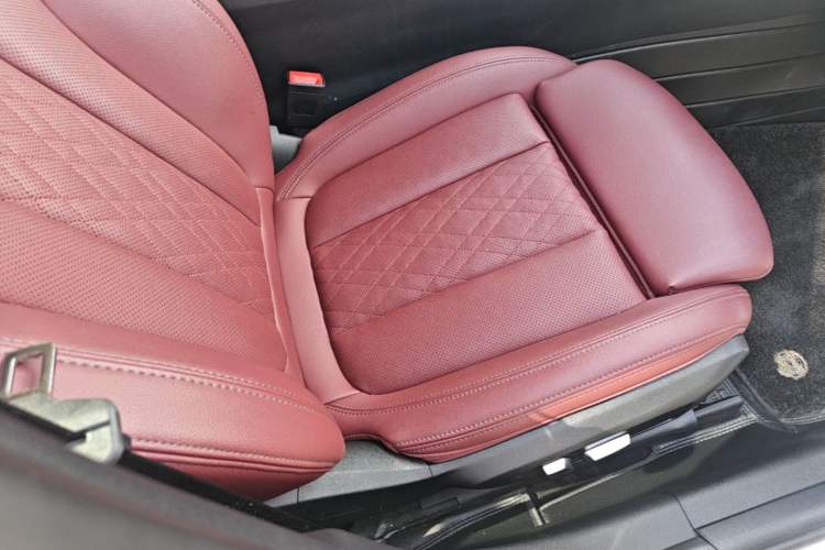 Used BMW 3 Series 2022 325i M Sport Night Edition Package Right Front Seat