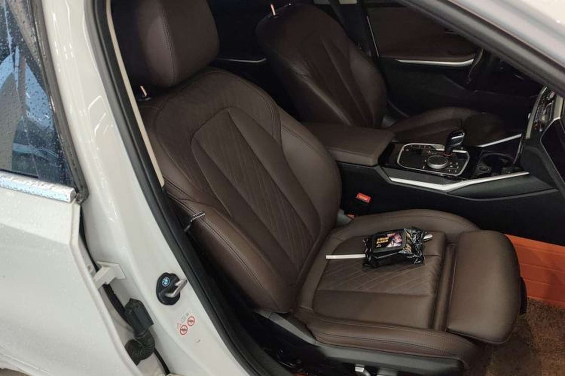 Used BMW 3 Series 2022 320Li M Sport Package Right Front Seat